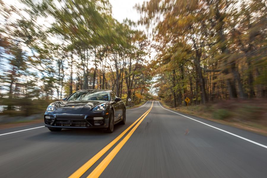  Porsche Panamera Turbo 2016 года  (NA) (фото 4 из 29)